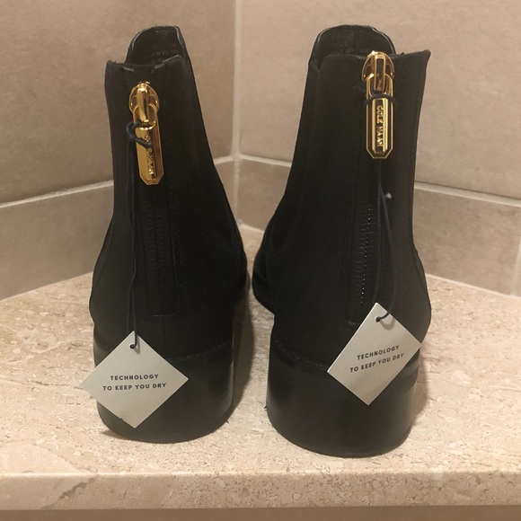 NWT - Cole Haan Black Waterproof Leather Boots - Sz 7.5 - Picture 13 of 16